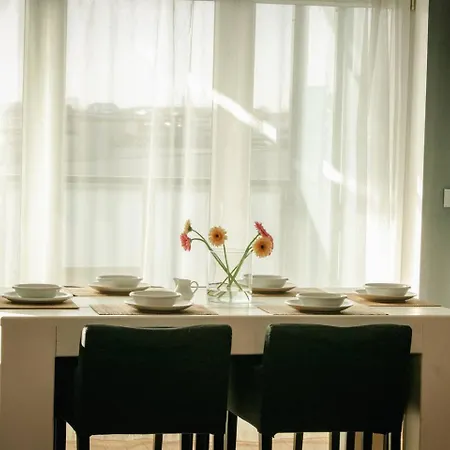 Lägenhet Dwupoziomowy, Rodzinny Apartament. Ochrona, Garaz.