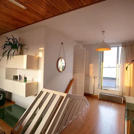 Dwupoziomowy, Rodzinny Apartament. Ochrona, Garaz. * Varsó