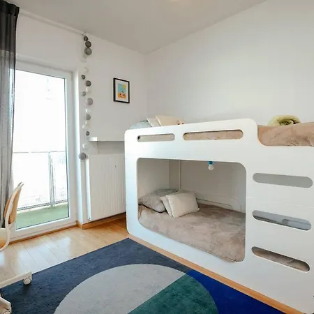 Apartment Dwupoziomowy, Rodzinny Apartament. Ochrona, Garaz.