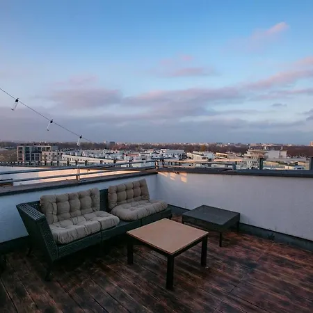 Apartment Dwupoziomowy, Rodzinny Apartament. Ochrona, Garaz. Warschau